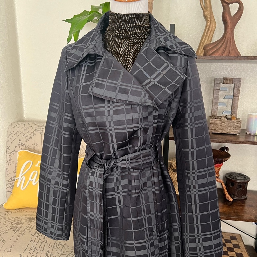 Mossimo Raincoat - image 3